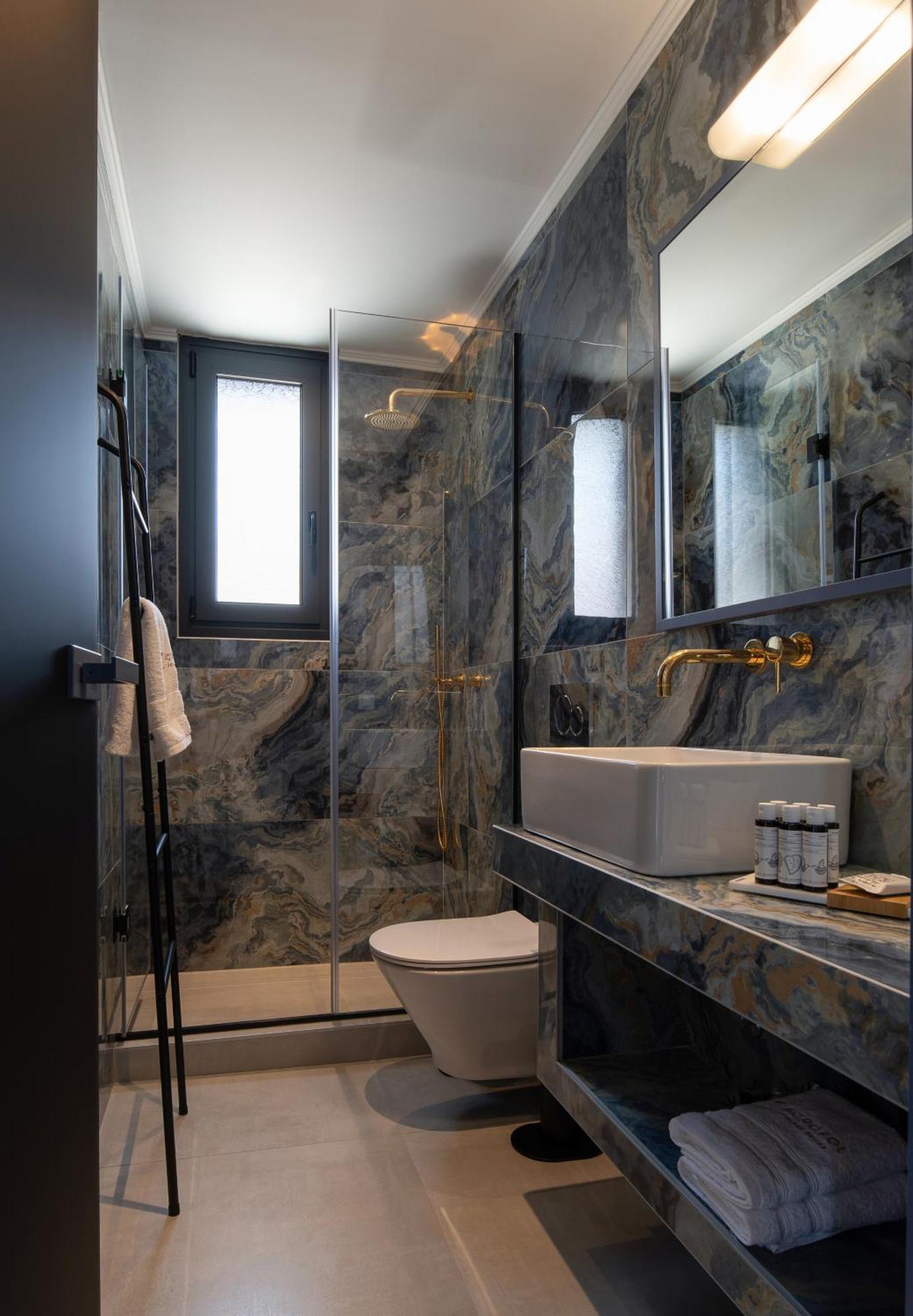 Acropol Golden Suites Неос Мармарас Екстериор снимка