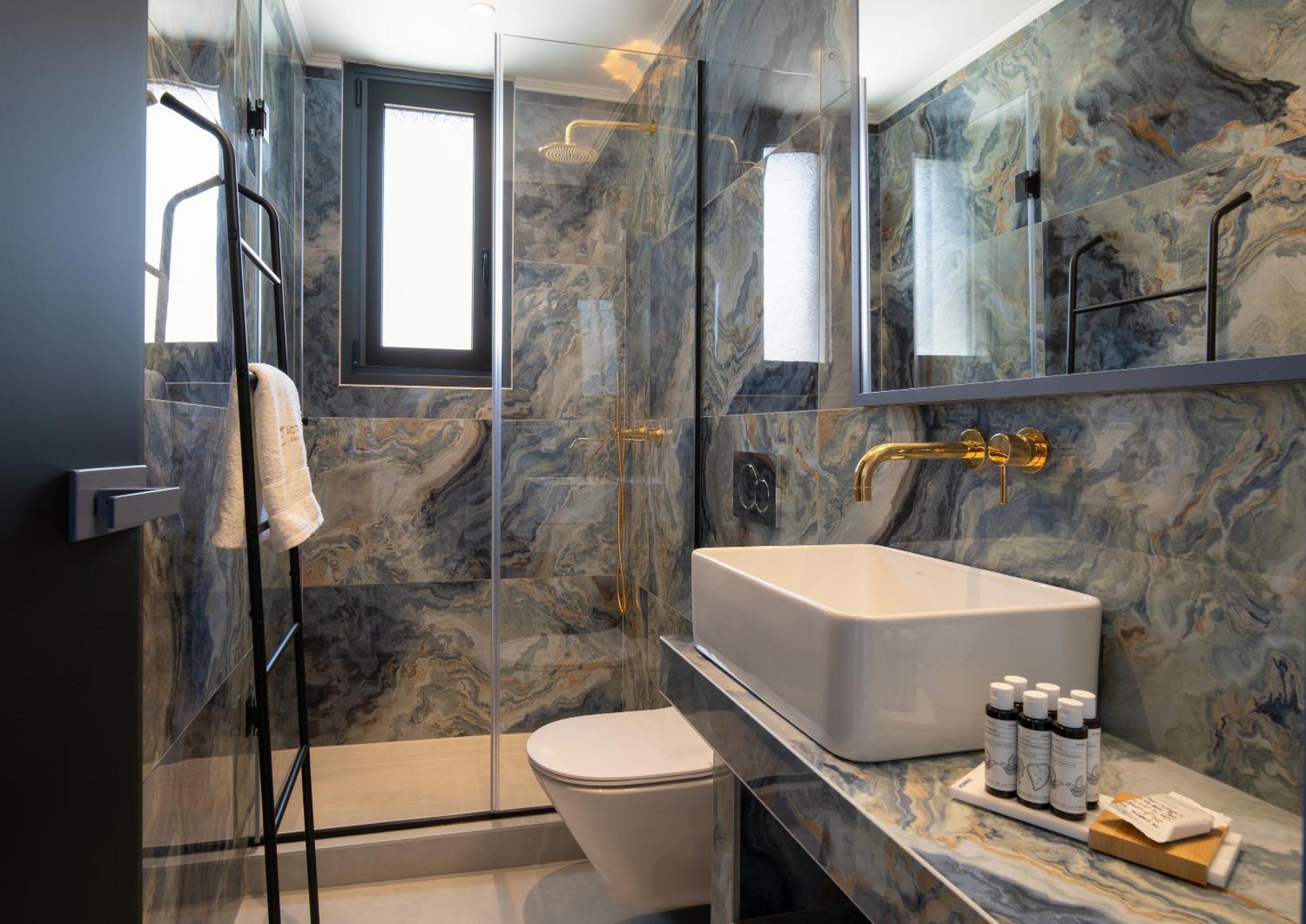 Acropol Golden Suites Неос Мармарас Екстериор снимка